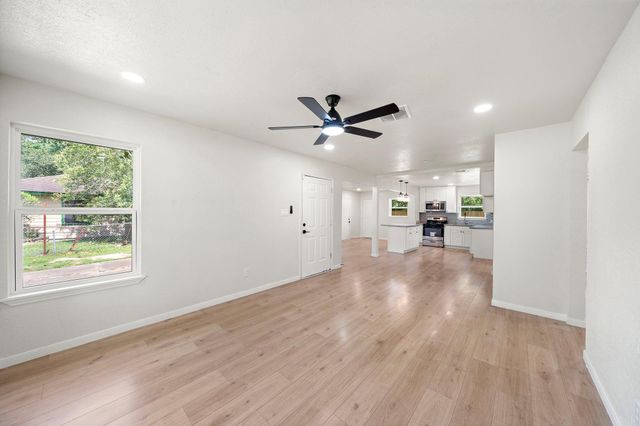 5607 Flamingo Drive, Houston, TX 77033