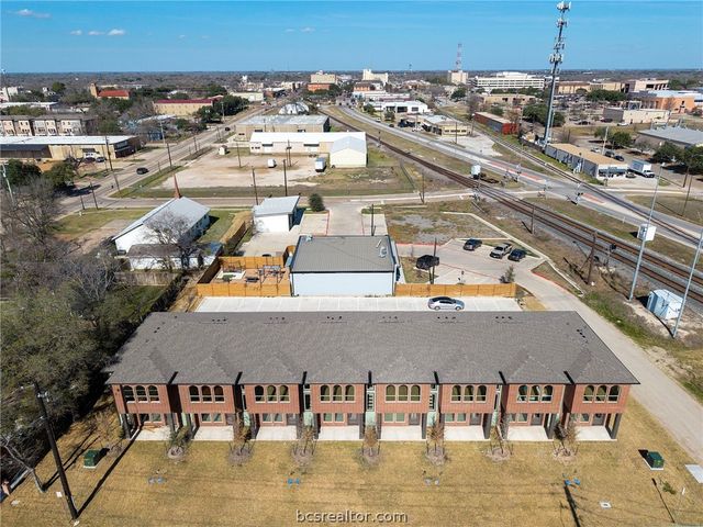 100 33rd W, Bryan, TX 77803