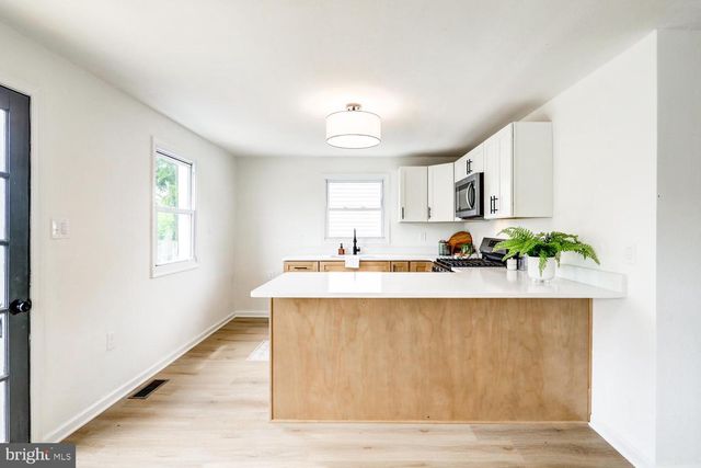 271 N RACE ST, Middletown, PA 17057