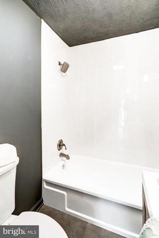 271 N RACE ST, Middletown, PA 17057