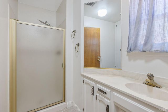 557 Beechwood Circle, Lemoore, CA 93245