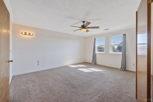 557 Beechwood Circle, Lemoore, CA 93245