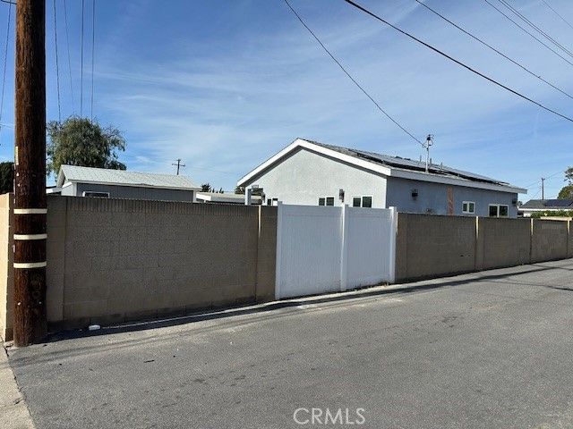 7586 El Prado, Buena Park, CA 90620