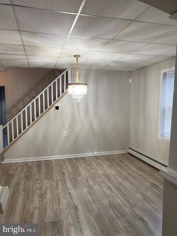 110 W MONROE ST, Paulsboro, NJ 08066