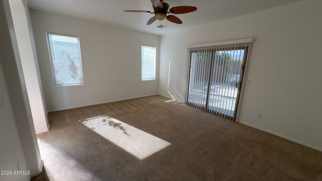 3860 S COACH HOUSE Drive, Gilbert, AZ 85297