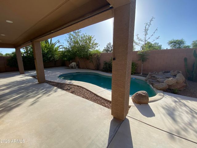 3860 S COACH HOUSE Drive, Gilbert, AZ 85297