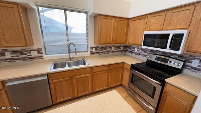 3860 S COACH HOUSE Drive, Gilbert, AZ 85297