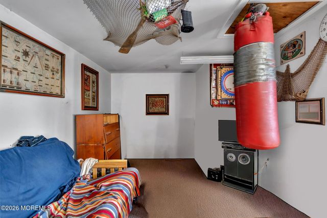 33 Wintergreen Avenue, Brick, NJ 08723