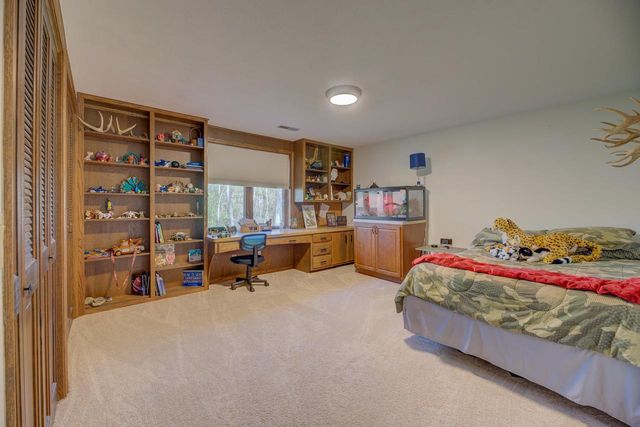 3600 N Woodbury Lane, Janesville, WI 53545