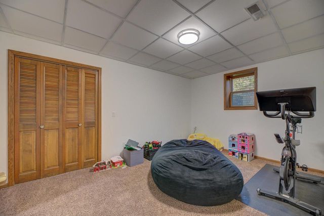 3600 N Woodbury Lane, Janesville, WI 53545