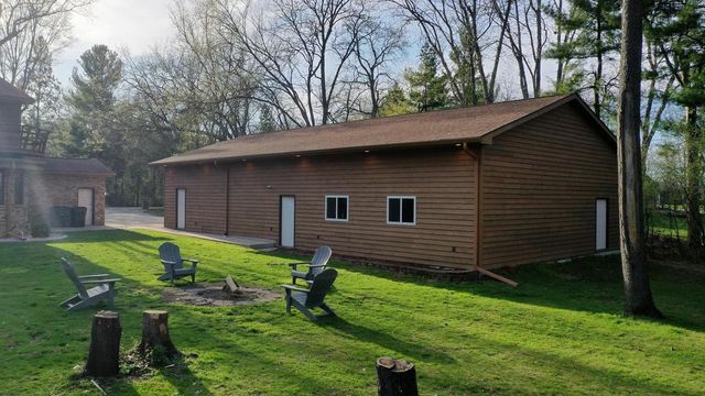 3600 N Woodbury Lane, Janesville, WI 53545