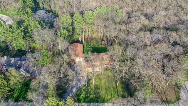 3600 N Woodbury Lane, Janesville, WI 53545
