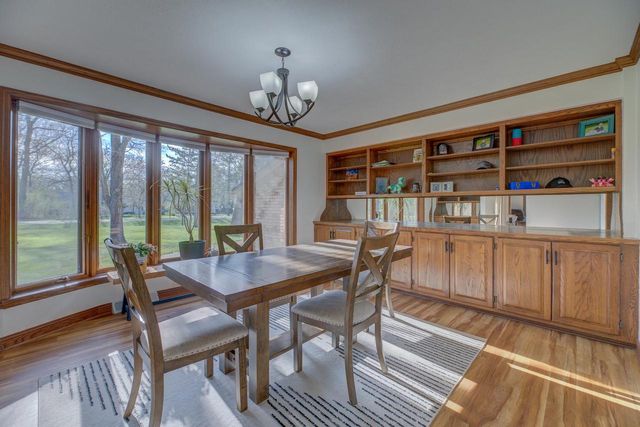3600 N Woodbury Lane, Janesville, WI 53545