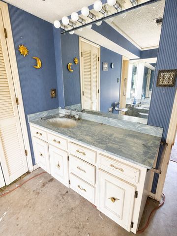 1304 Lariat Circle, Oak Leaf, TX 75154
