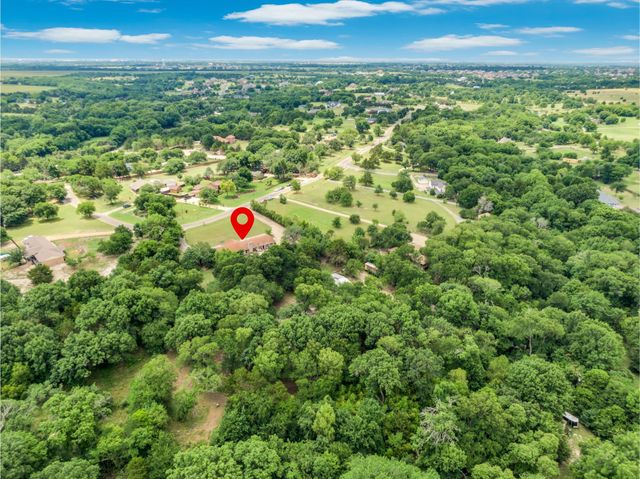 1304 Lariat Circle, Oak Leaf, TX 75154