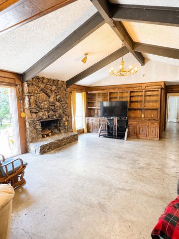 1304 Lariat Circle, Oak Leaf, TX 75154