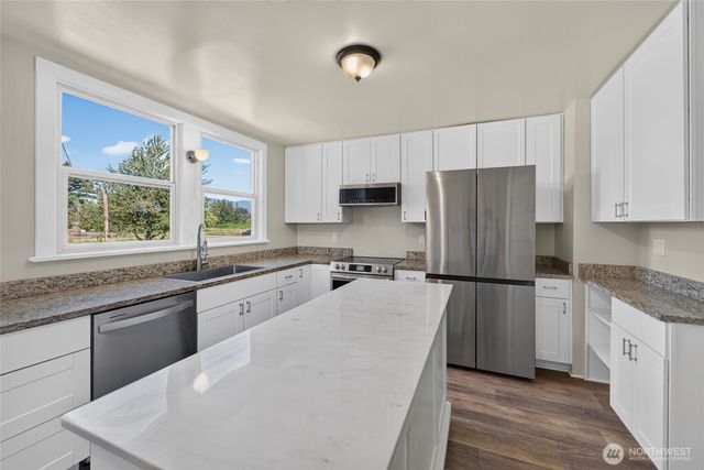 11174 Sterling Road, Sedro Woolley, WA 98284