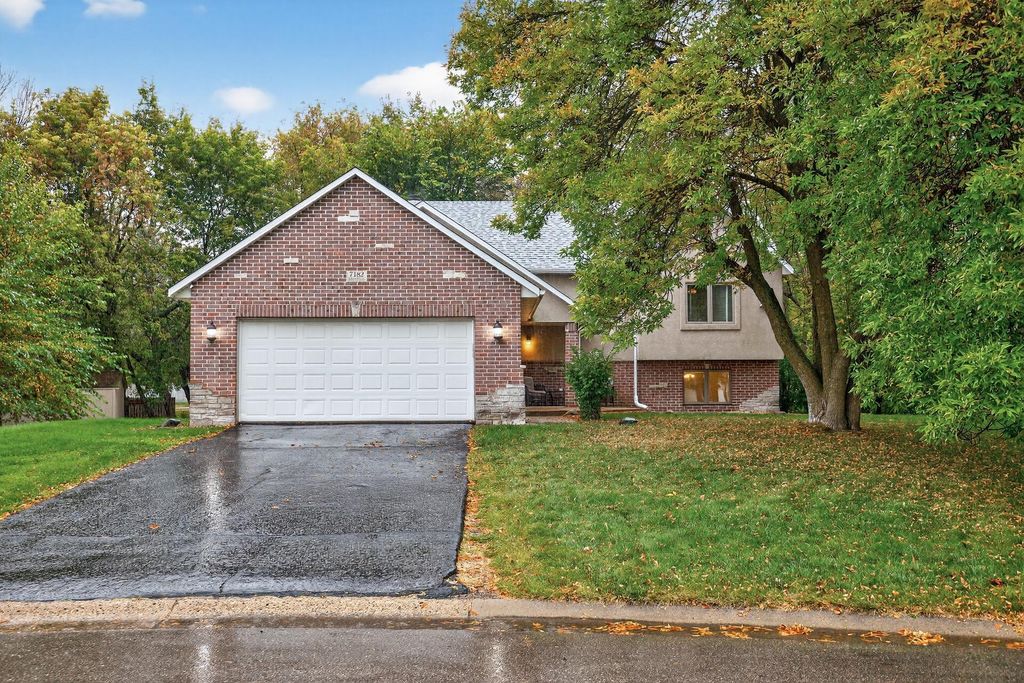 7182 Emerald Lane, Eden Prairie, MN 55346