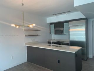 500 Brickell Ave 1906, Miami, FL 33131