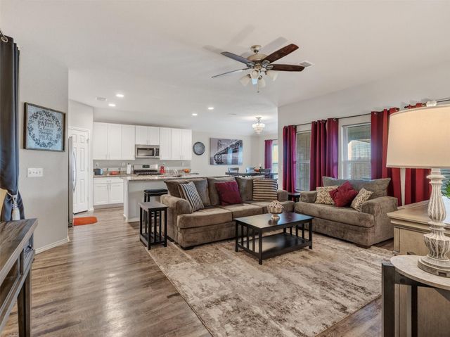 3502 Conquest Circle, Texas City, TX 77591