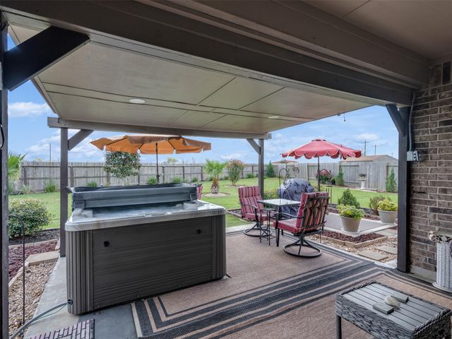 3502 Conquest Circle, Texas City, TX 77591