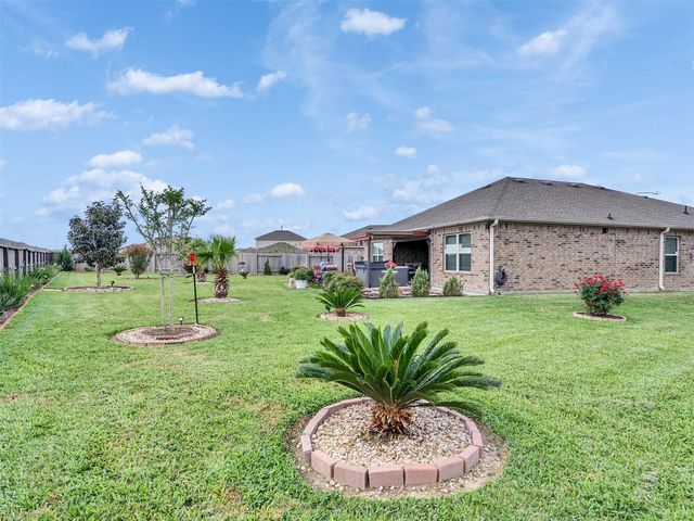 3502 Conquest Circle, Texas City, TX 77591