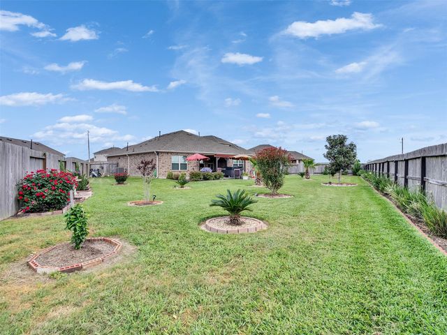 3502 Conquest Circle, Texas City, TX 77591