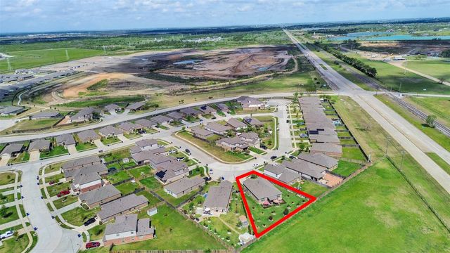 3502 Conquest Circle, Texas City, TX 77591