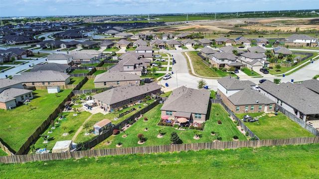 3502 Conquest Circle, Texas City, TX 77591