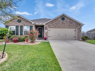 3502 Conquest Circle, Texas City, TX 77591