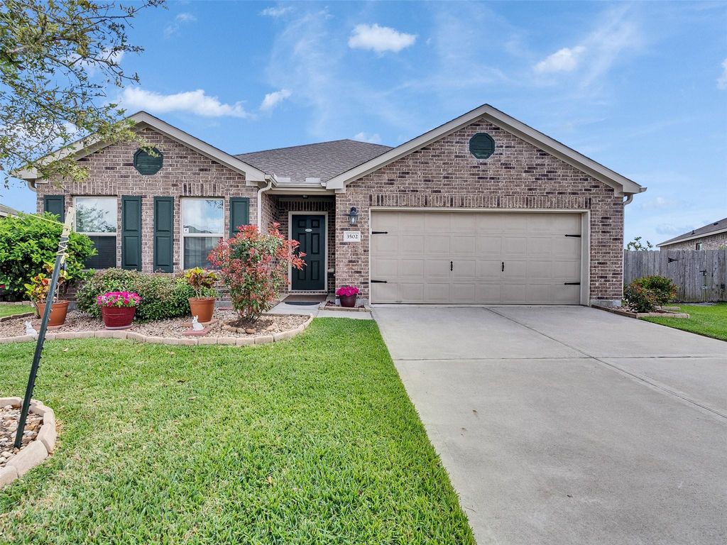 3502 Conquest Circle, Texas City, TX 77591