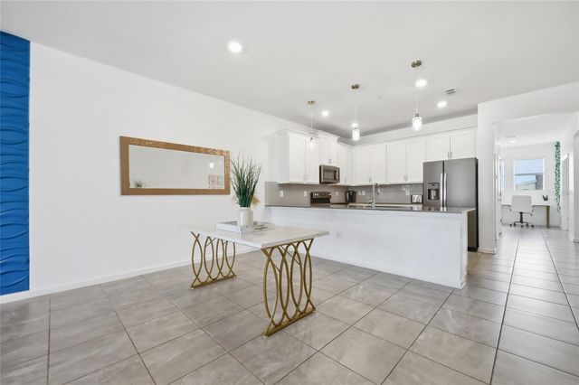 8895 CABOT CLIFFS DRIVE 103, Davenport, FL 33896