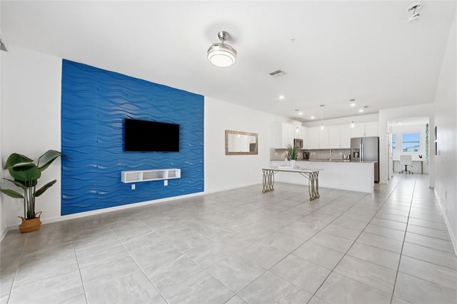 8895 CABOT CLIFFS DRIVE 103, Davenport, FL 33896