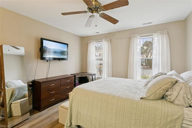 116 Vivian CT, Yorktown, VA 23690