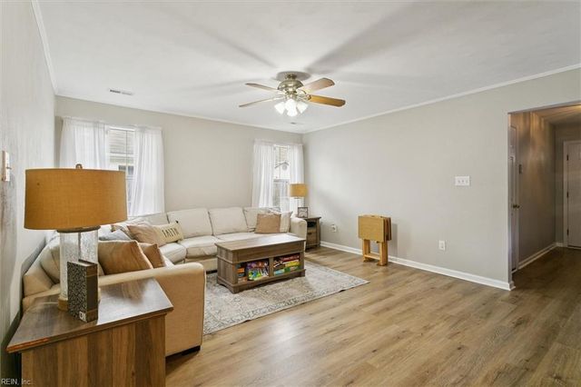 116 Vivian CT, Yorktown, VA 23690