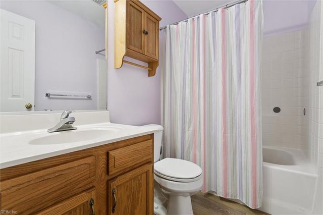 116 Vivian CT, Yorktown, VA 23690