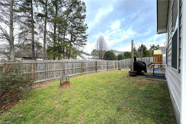 116 Vivian CT, Yorktown, VA 23690