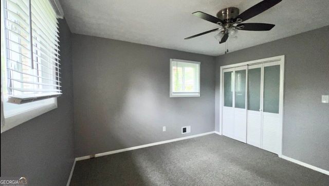 2894 Barry Avenue SE, Smyrna, GA 30082