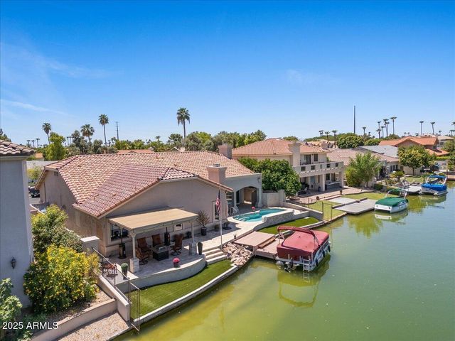 2136 E Freeport Lane, Gilbert, AZ 85234