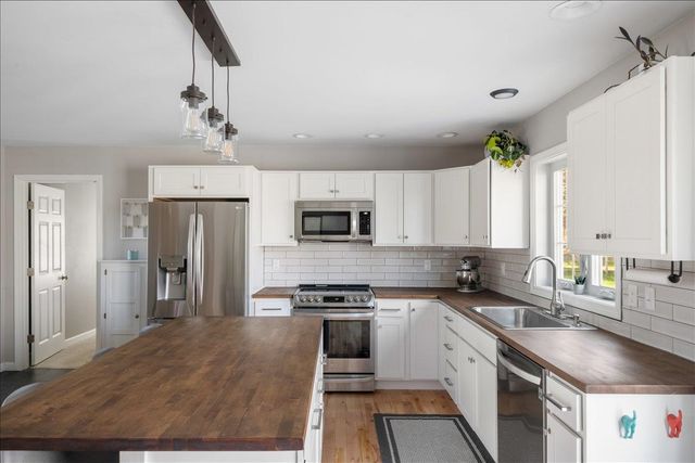 3 Connor Hill Road, Fairfax, VT 05444