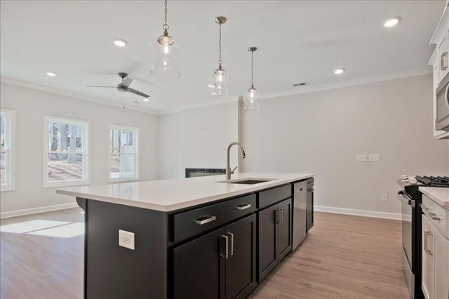 662 Sunstone Lane, Lawrenceville, GA 30043