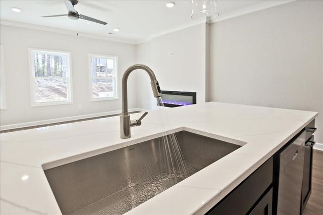 662 Sunstone Lane, Lawrenceville, GA 30043