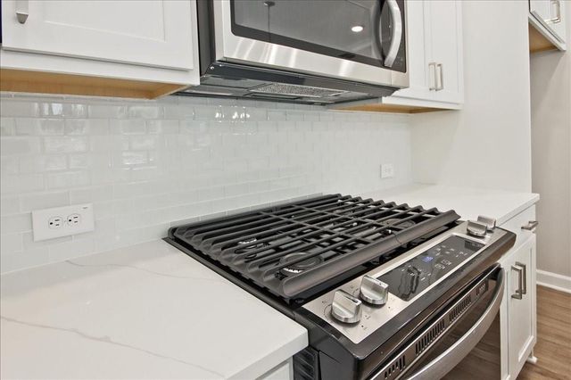 662 Sunstone Lane, Lawrenceville, GA 30043