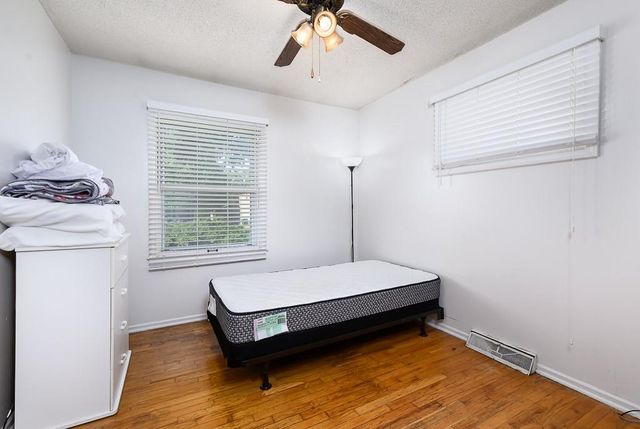 5422 Sutton Avenue, Kansas City, KS 66106