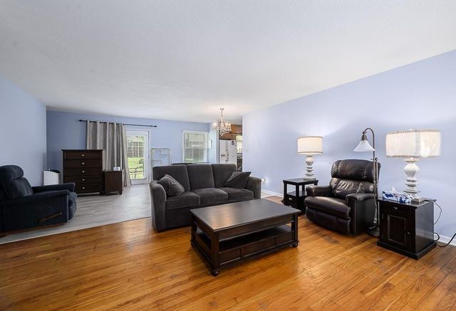 5422 Sutton Avenue, Kansas City, KS 66106