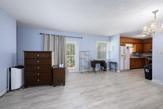 5422 Sutton Avenue, Kansas City, KS 66106