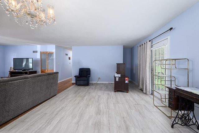 5422 Sutton Avenue, Kansas City, KS 66106