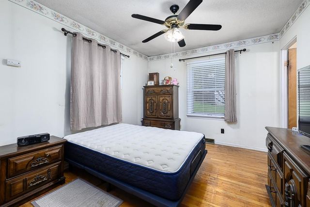 5422 Sutton Avenue, Kansas City, KS 66106