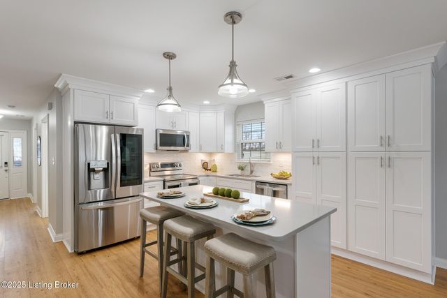 163 Villa Vista Dr D, Shepherdsville, KY 40165