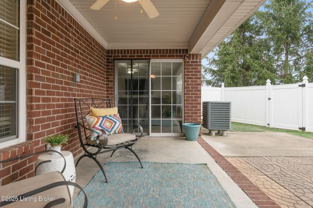 163 Villa Vista Dr D, Shepherdsville, KY 40165